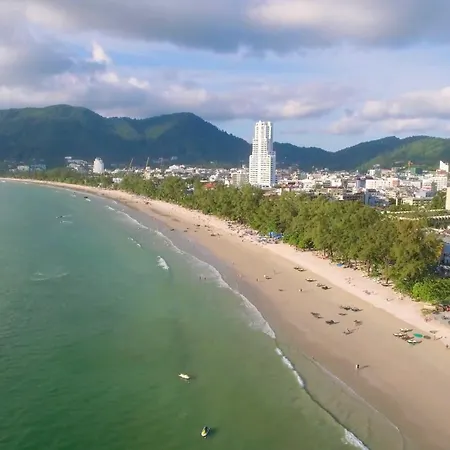 Patong Tower Royal Family Pta 2025 Exterior photo