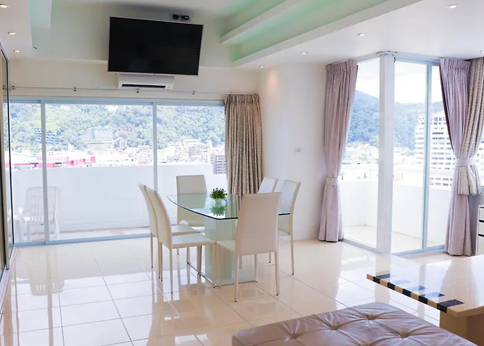 Patong Tower Royal Family Pta 2025